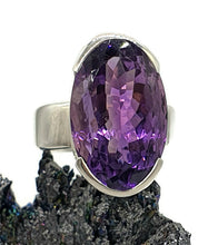 Load image into Gallery viewer, Purple Amethyst Ring, size 8, Sterling Silver, 14 carats, Protection Amulet - GemzAustralia 