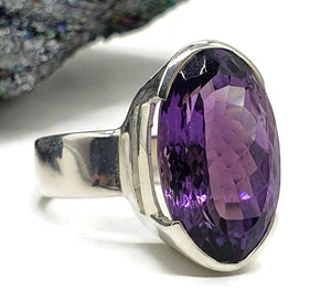 Purple Amethyst Ring, size 8, Sterling Silver, 14 carats, Protection Amulet - GemzAustralia 