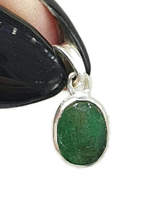 Emerald Pendant, Sterling Silver, May Birthstone, Oval Faceted, Natural Gemstone - GemzAustralia 